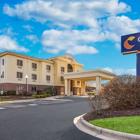 Comfort Inn & Suites Brevard Bagian luar foto