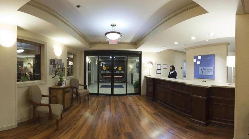Comfort Inn & Suites Brevard Bagian luar foto