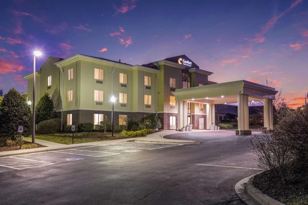 Comfort Inn & Suites Brevard Bagian luar foto