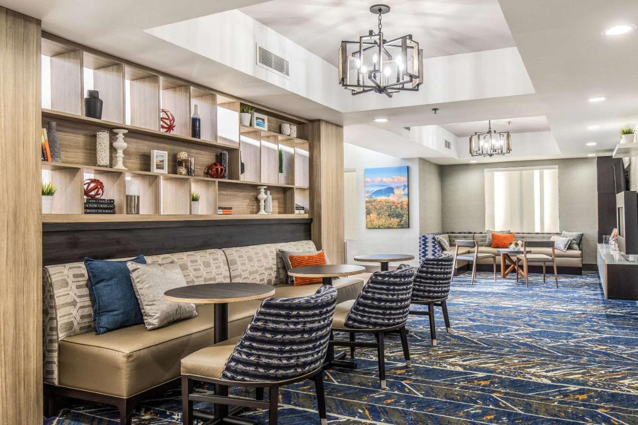 Comfort Inn & Suites Brevard Bagian luar foto