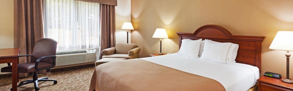Comfort Inn & Suites Brevard Bagian luar foto