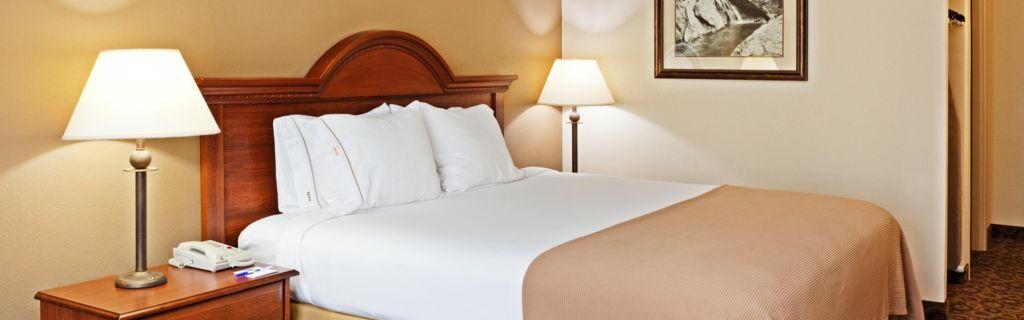 Comfort Inn & Suites Brevard Bagian luar foto