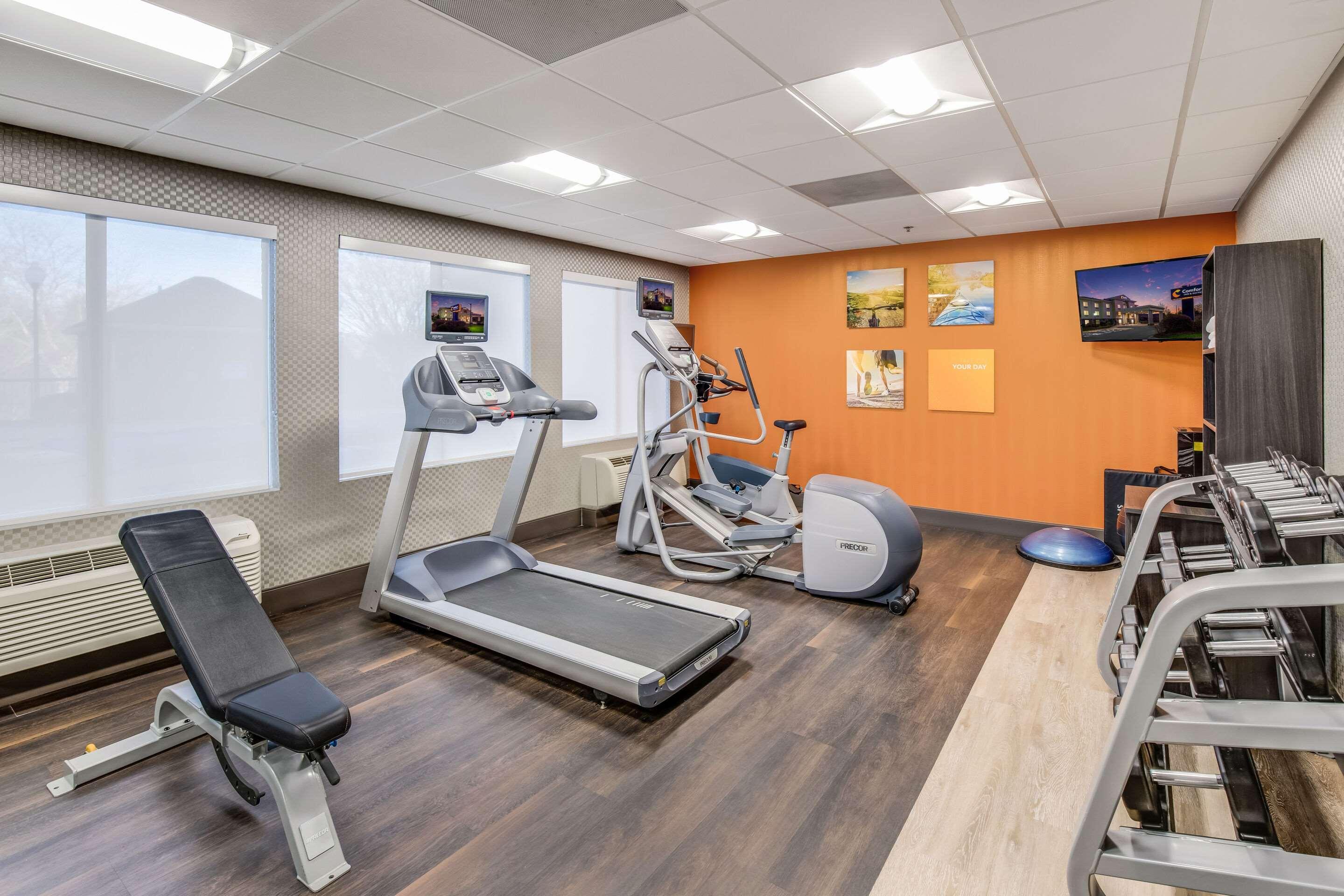Comfort Inn & Suites Brevard Bagian luar foto